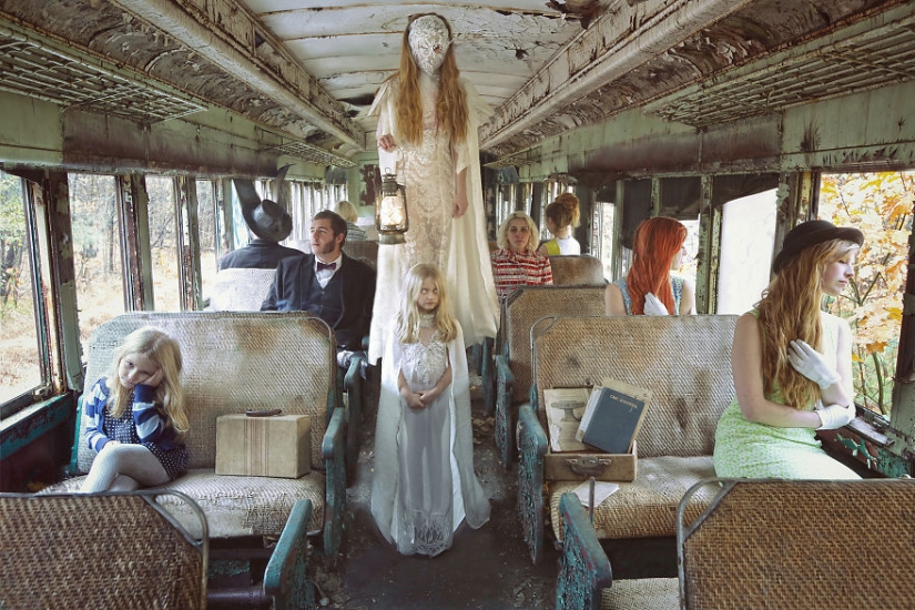 A terrible beauty: photographer transforms abandoned places in the dark and erotic fantasies