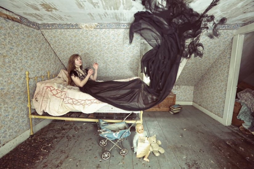 A terrible beauty: photographer transforms abandoned places in the dark and erotic fantasies