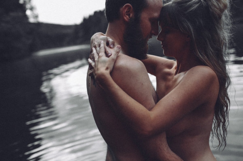 A young mother appeared in a hot photo shoot to regain your confidence