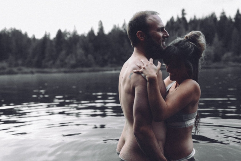 A young mother appeared in a hot photo shoot to regain your confidence