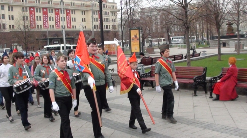 "Always forward, not one step back": today, 97 years of the pioneer organization