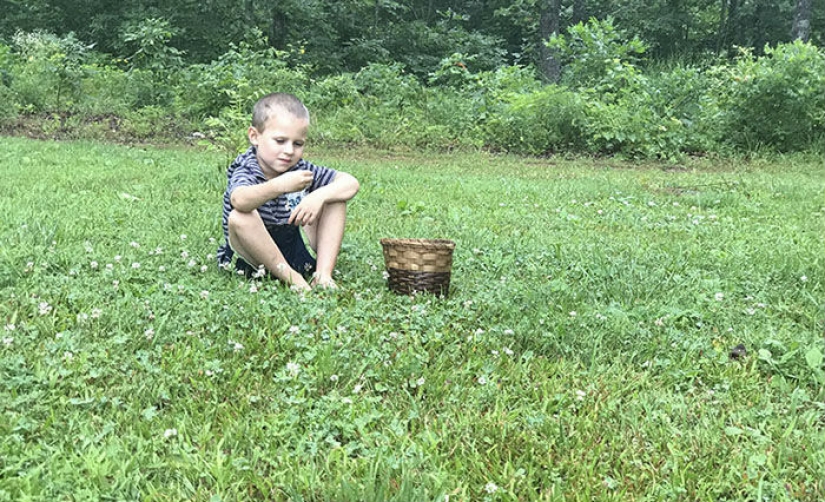 Amateur photographer vs: as one and the same location is transformed in the work of professional Amateur photographer vs: as one and the same location is transformed in the work of professional