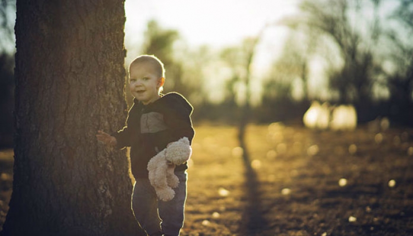 Amateur photographer vs: as one and the same location is transformed in the work of professional Amateur photographer vs: as one and the same location is transformed in the work of professional