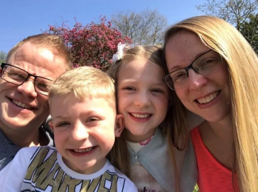 Amor VS peso: cónyuge ayudó a los Británicos a cambiar más allá del reconocimiento