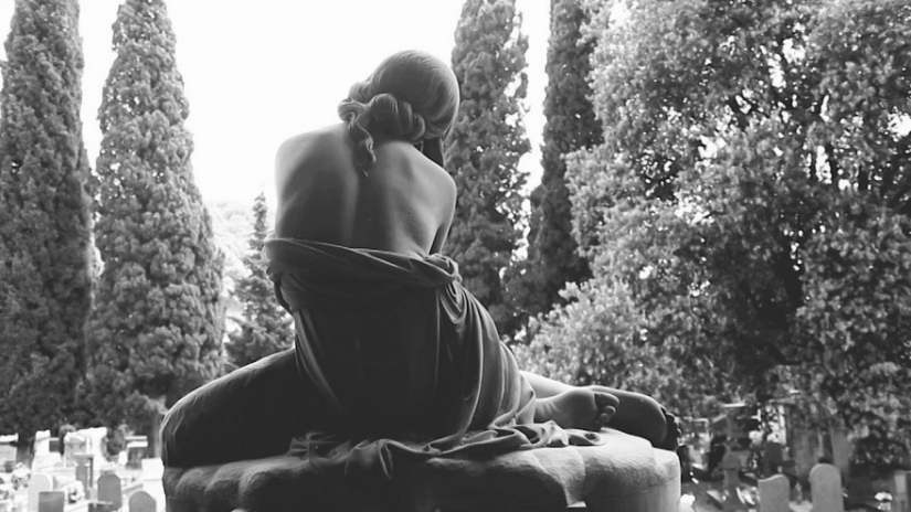 An ordinary man sees a stone. The artist hears the music