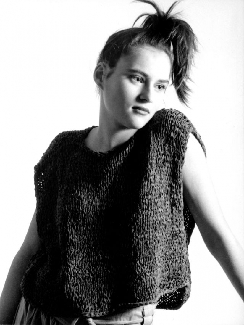 And you know? A rare photo of 16-year-old Melania trump at the dawn of her modeling career