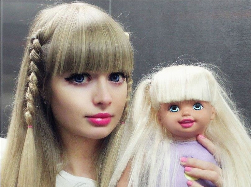 Angelica Kenova — la chica de la que los padres de familia realizan una muñeca Barbie de vida