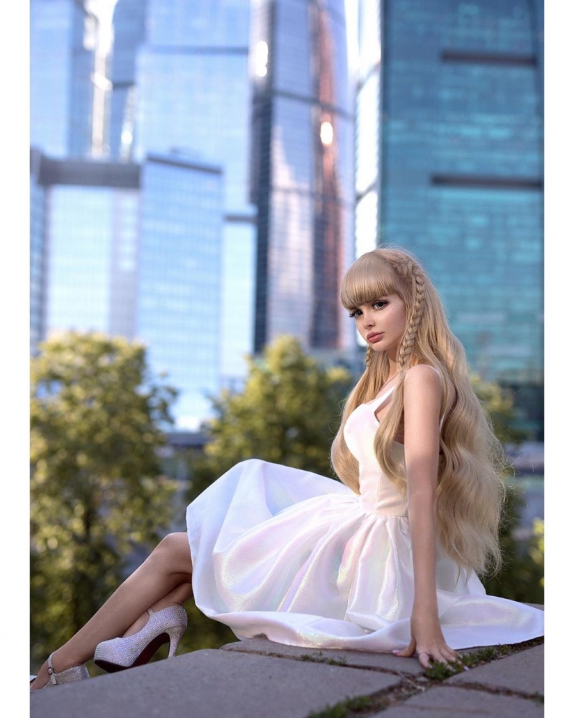 Angelica Kenova — la chica de la que los padres de familia realizan una muñeca Barbie de vida