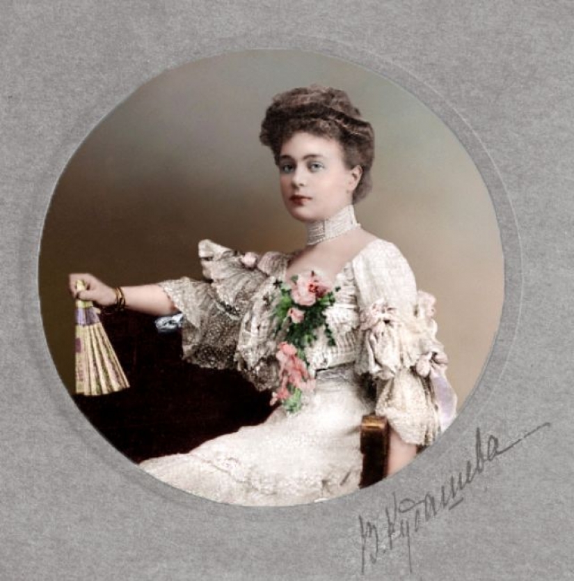 Anna Pavlova and other beauties of tsarist Russia in kolonisierung archival photo Anna Pavlova and other beauties of tsarist Russia in kolonisierung archival photo
