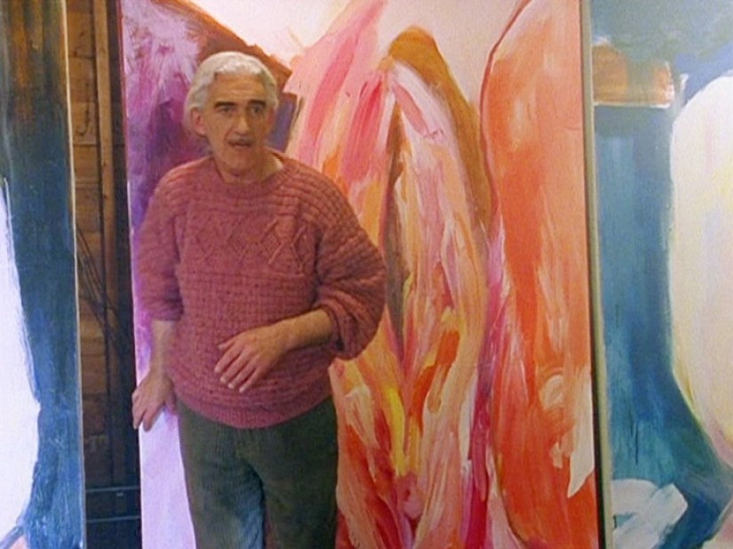 Art inside: paintings and sculture in the frame, which usually do not notice Art inside: paintings and sculture in the frame, which usually do not notice