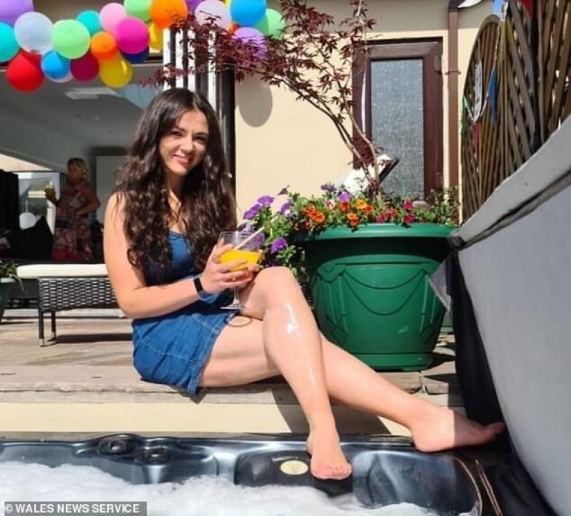 As a girl from the UK got rid of half of their weight and guy cheating