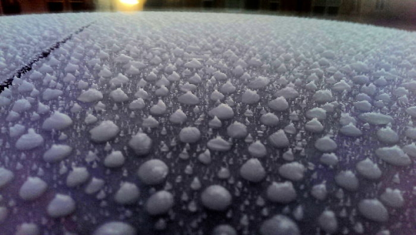 As frost turns the car into art