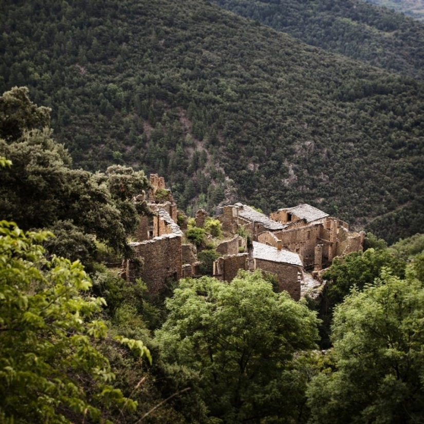 As the Spanish nudists and new agery restore the abandoned village As the Spanish nudists and new agery restore the abandoned village