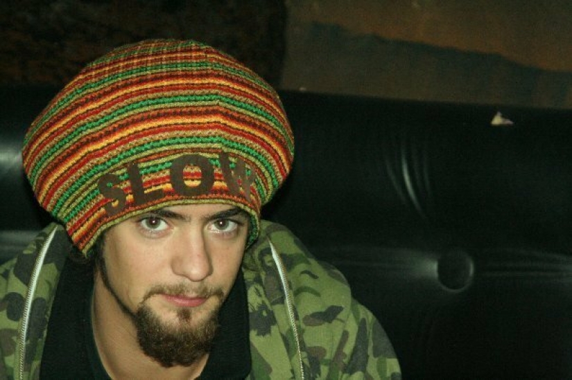 As was the fate of the children of legendary rock musicians