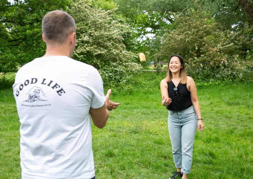 At a distance of pioneer impression from Dating to a safe distance during the quarantine