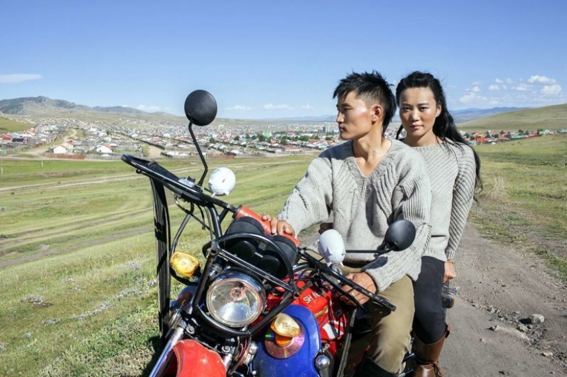 Beautiful and attractive: the recognition of the Russian guy about girls from Mongolia