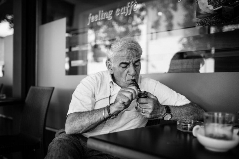 Black and white magic street portraits Giulio Magnifico