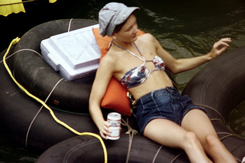 Blue denim shorts a favorite among American women 70 years