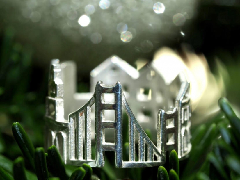 Born in the Siberian snows jeweler creates urban landscapes on the rings Born in the Siberian snows jeweler creates urban landscapes on the rings