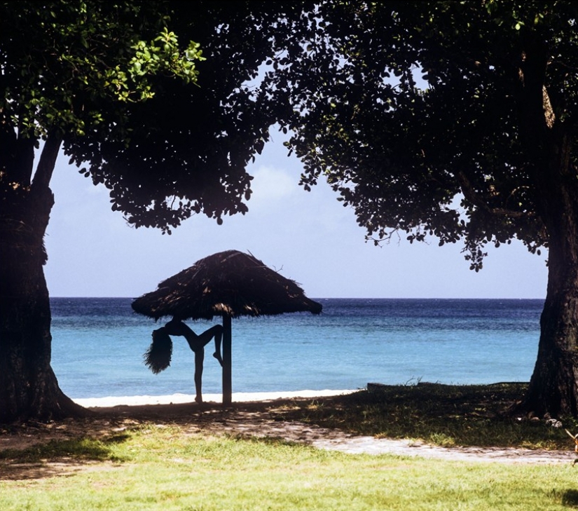 British Earl and controversial photographer