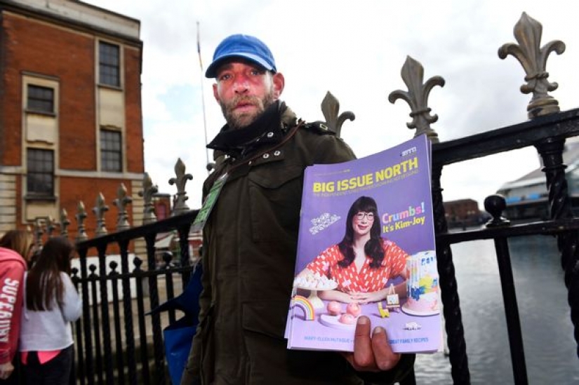 British tramp nearly lost the income due to the fact, neatly dressed, and got a dog