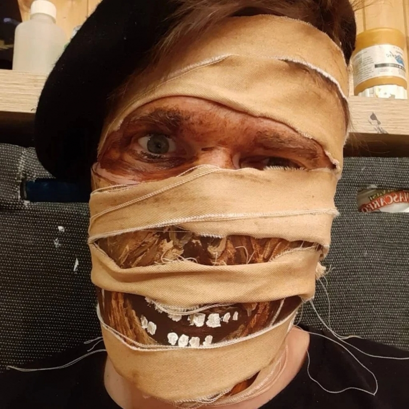 Cada día nueva máscara: desafío artista Austriaco sigue!