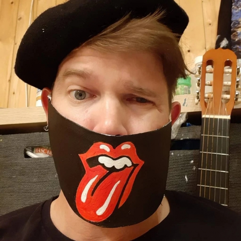 Cada día nueva máscara: desafío artista Austriaco sigue!