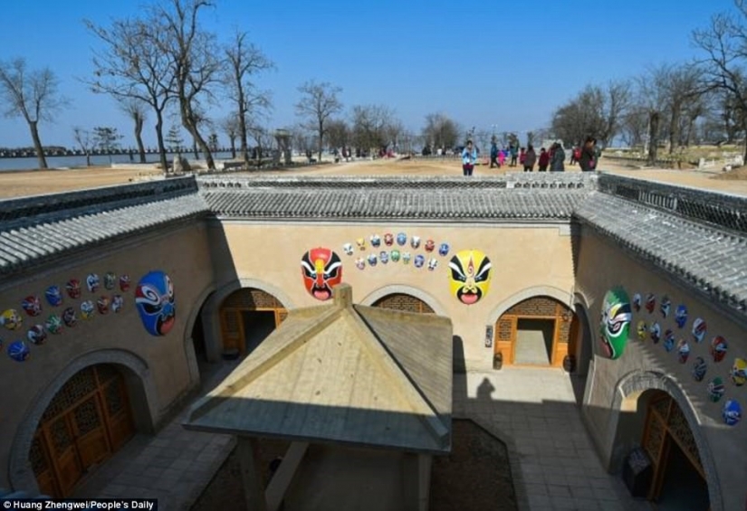 Cavemen: why thousands of Chinese still live in caves