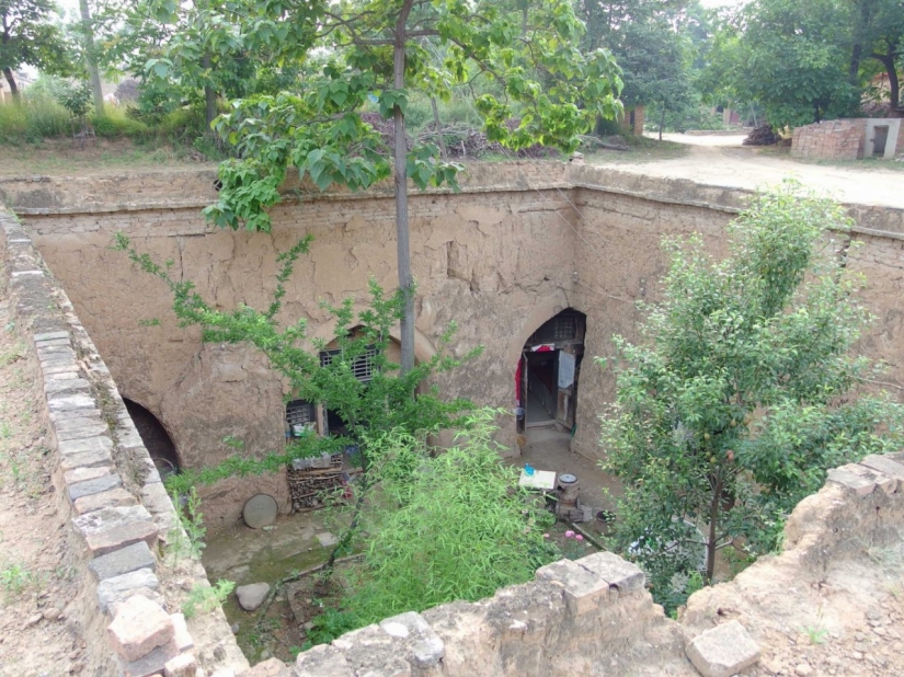 Cavemen: why thousands of Chinese still live in caves