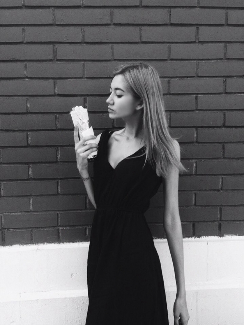 Chicas hermosas y Shawarma: ¿qué podría ser mejor?