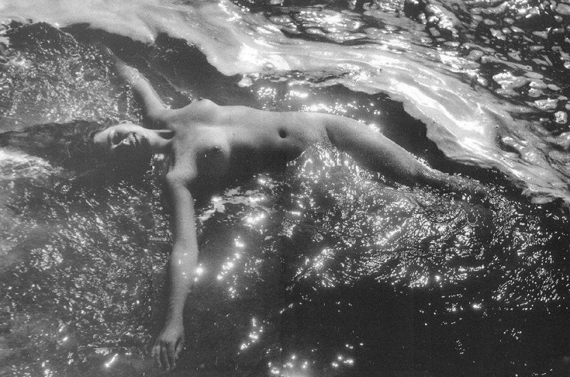 Classic erotica from the Soviet Lithuanian photographer Rimantas Dichavicius