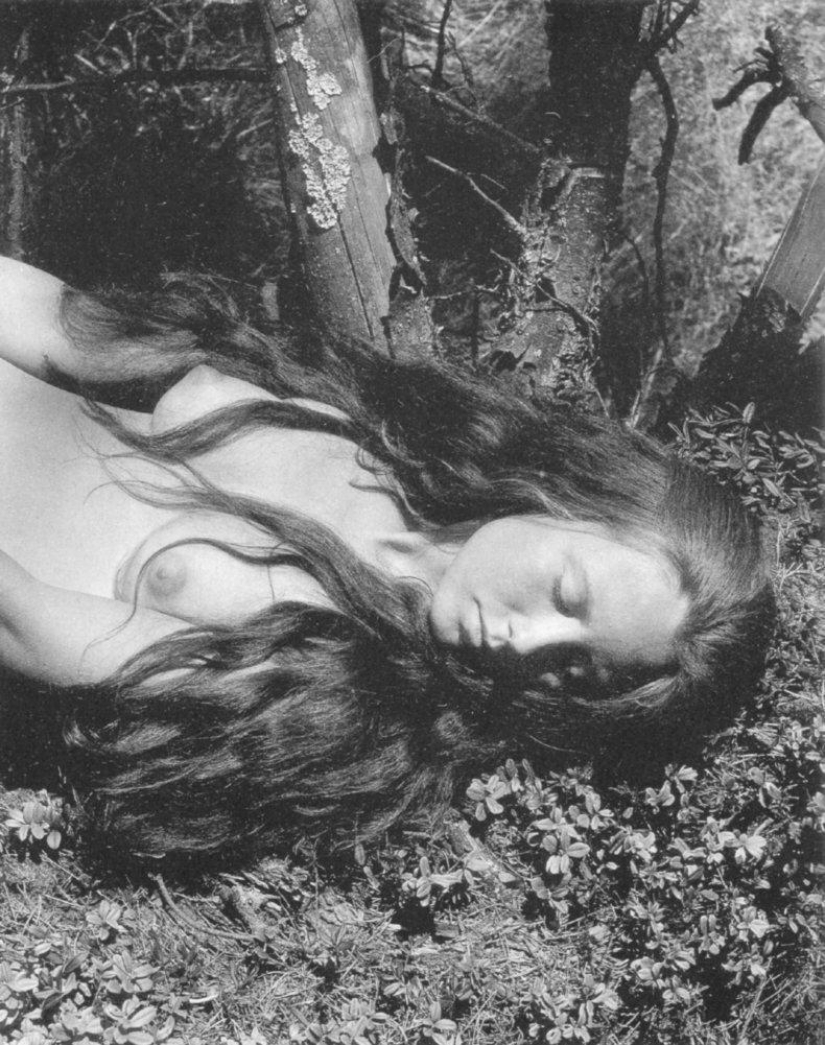 Classic erotica from the Soviet Lithuanian photographer Rimantas Dichavicius