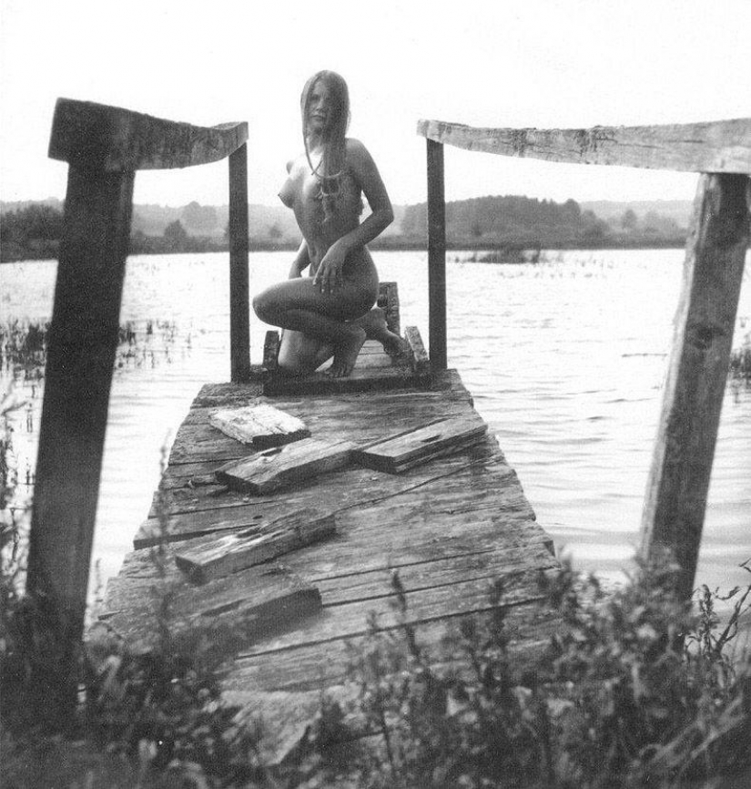 Classic erotica from the Soviet Lithuanian photographer Rimantas Dichavicius