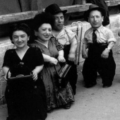 Como enano crecimiento ayudó a la familia de músicos Judíos Ovitz para sobrevivir a los experimentos en el campo de Auschwitz