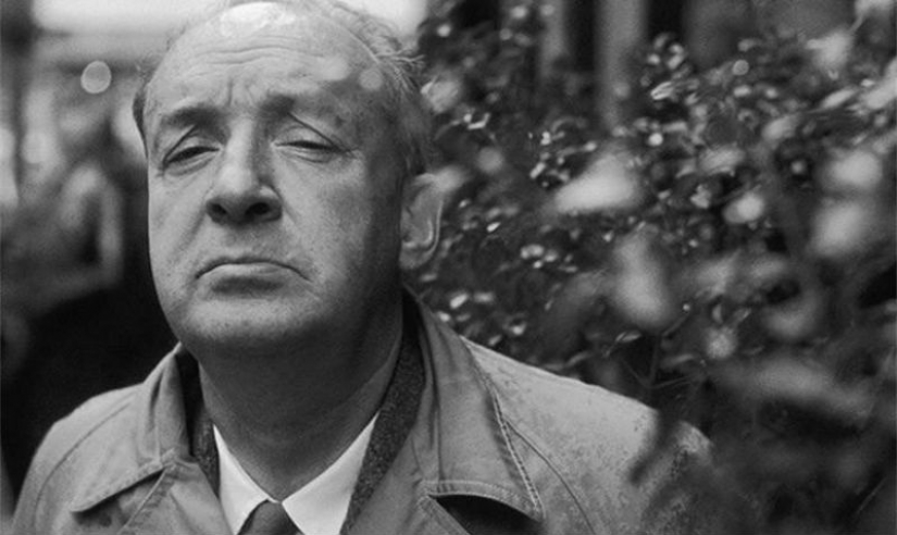 Como es bien conocido de los escritores se vieron obligados yo a trabajar