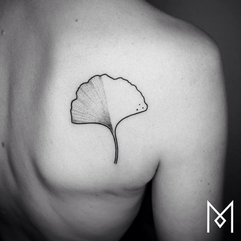 Cool minimalist tattoo, drawn with a single line