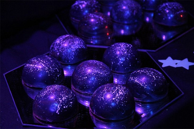 Cosmic sweets that can fly to the seventh heaven Cosmic sweets that can fly to the seventh heaven