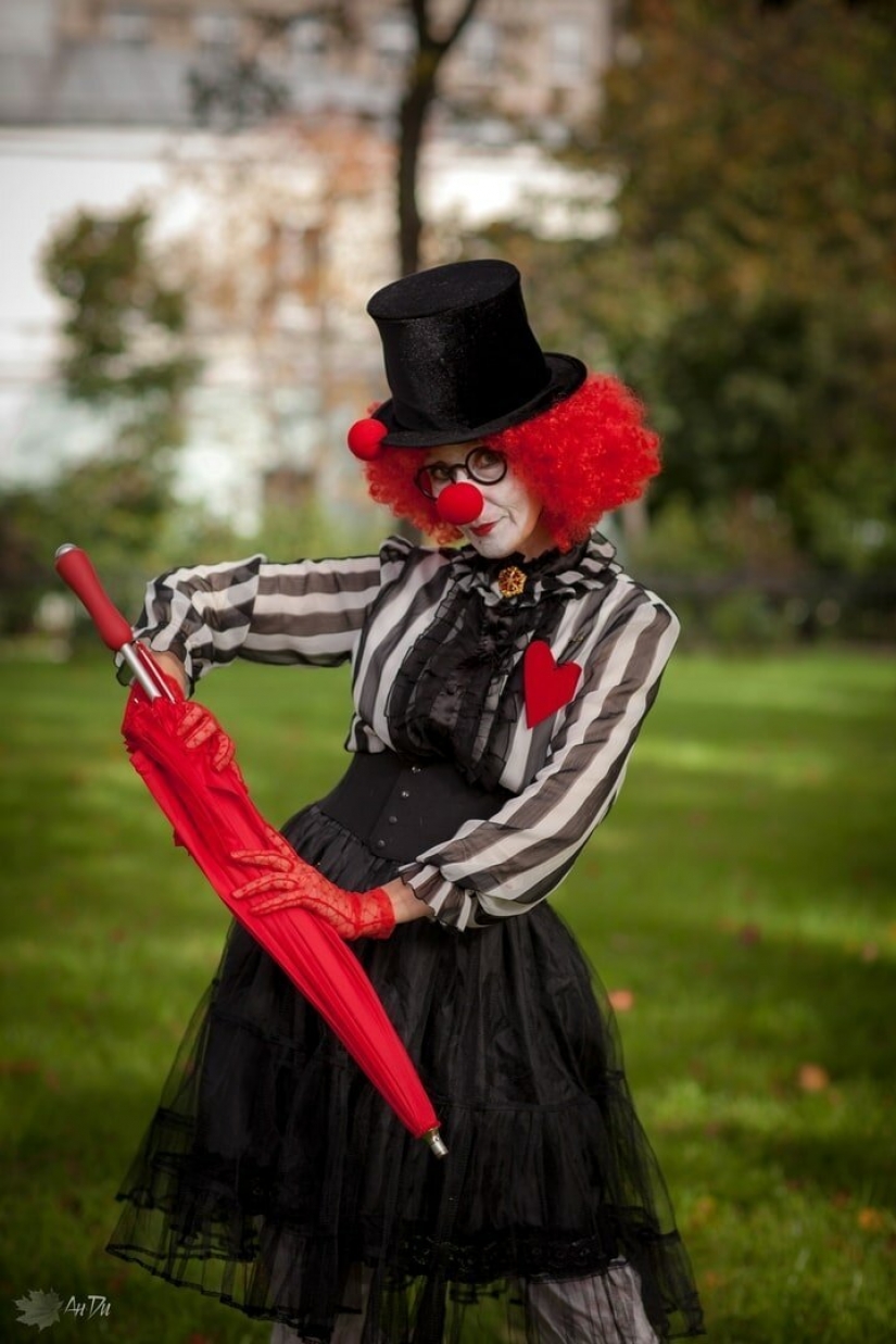 Cosplay todas las imágenes de un sumiso: 20 imágenes impactantes de los ciudadanos de San Petersburgo Marina Budanovoy