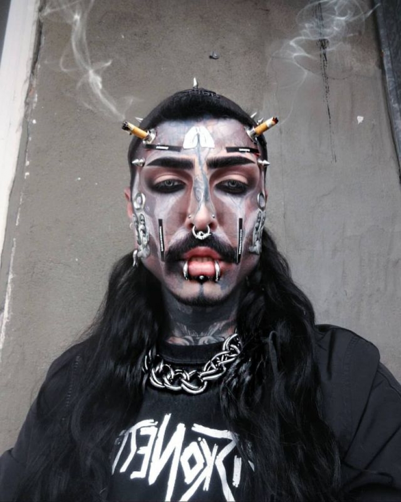 Cumplir con Felipe Royer — glamour vampiro de Montreal