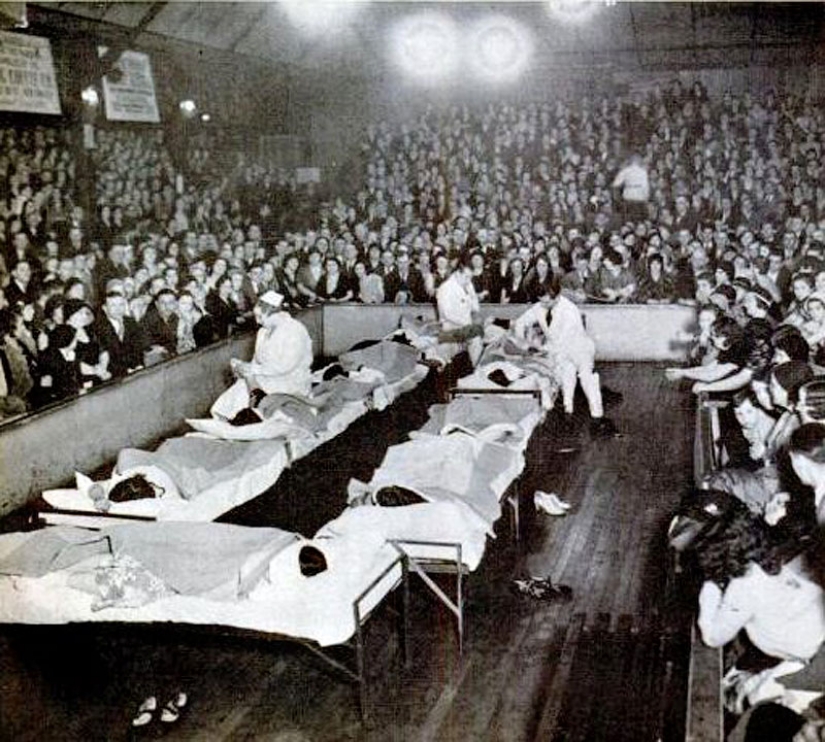 Dance off on the dance marathons of the 1920s and 30s years