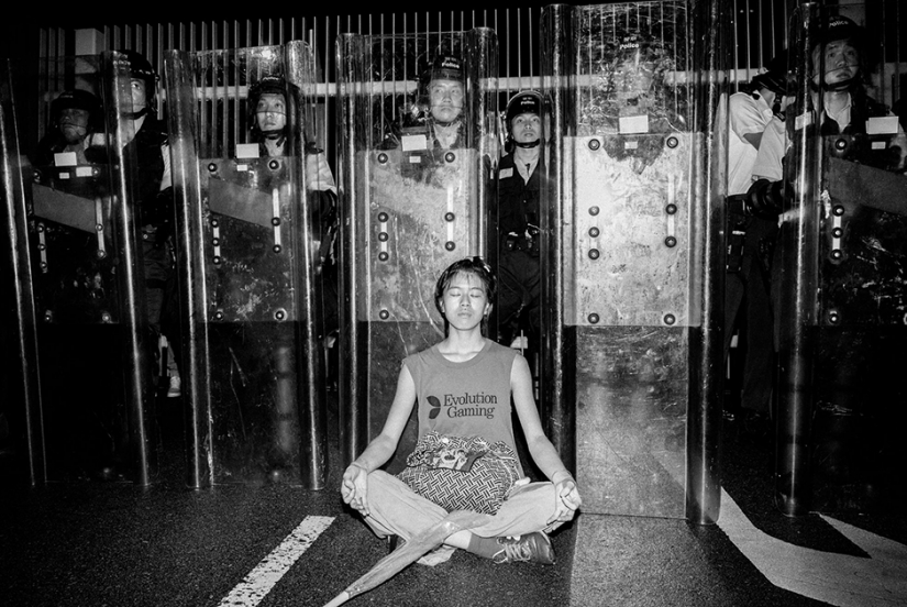 Dark body: the grim history for the best black-and-white images from around the world