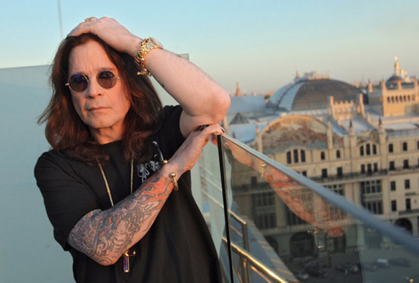 De la gloria a la que el alcoholismo es sólo un paso de 10 estrellas del espectáculo, enganchado en el cristal