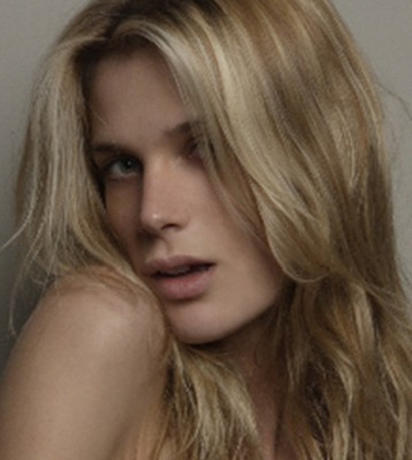 Deadly beauty: the 12 models who committed suicide