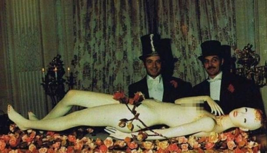 Diabólico del surrealismo: los gatos negros, de Lucifer y de orgías Diabólico del surrealismo: los gatos negros, de Lucifer y de orgías