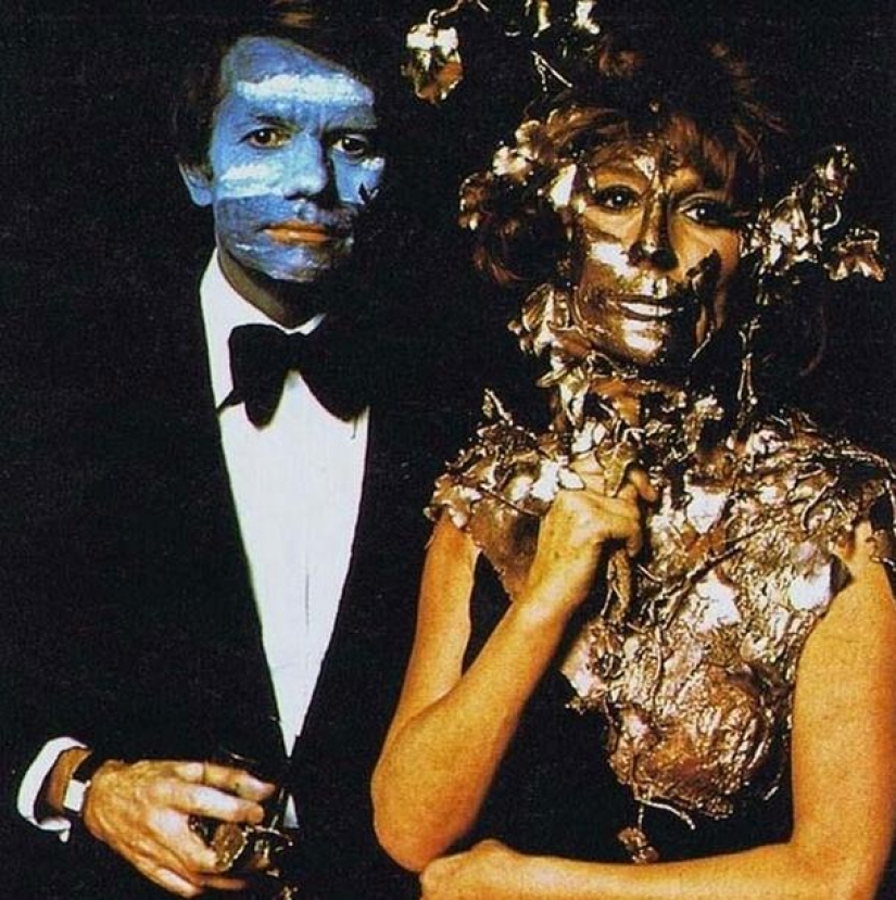 Diabolical surrealism: black cats, Lucifer and orgies