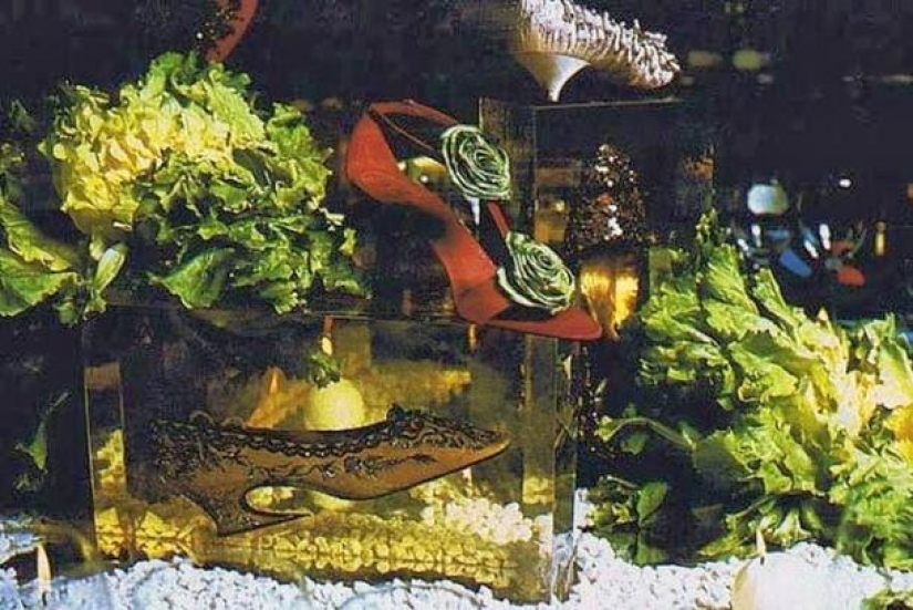 Diabolical surrealism: black cats, Lucifer and orgies