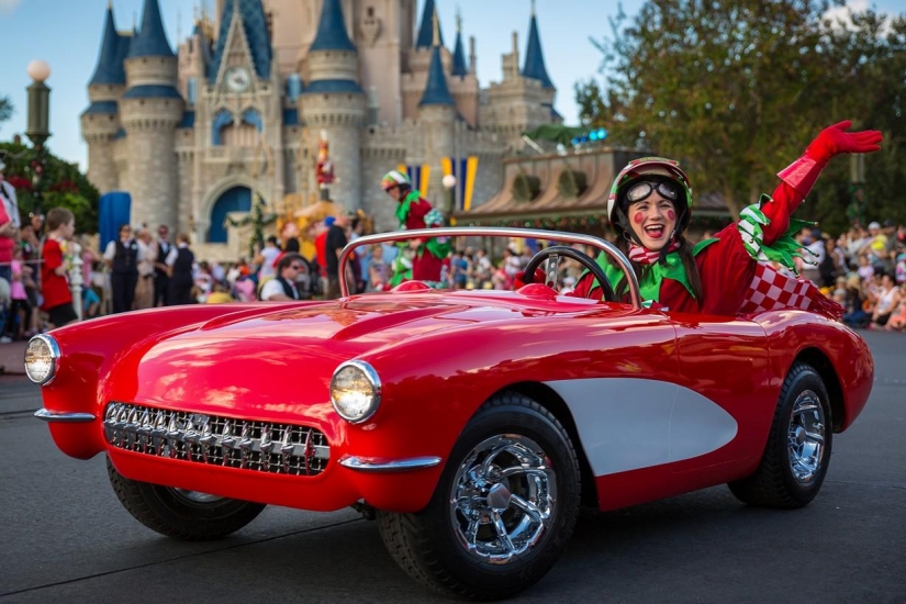 Disneyland — the magical world where adults turn into children Disneyland — the magical world where adults turn into children