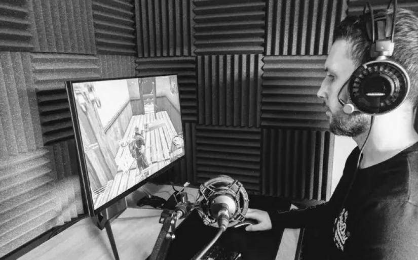 Dream job: 25-year-old Scot gets a tidy sum as a coach for Fortnite