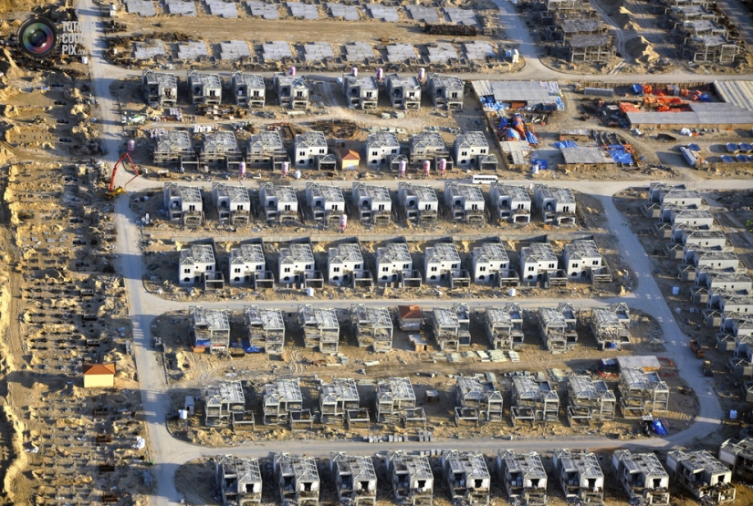 Dubai from the height of bird flight