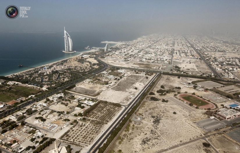 Dubai from the height of bird flight